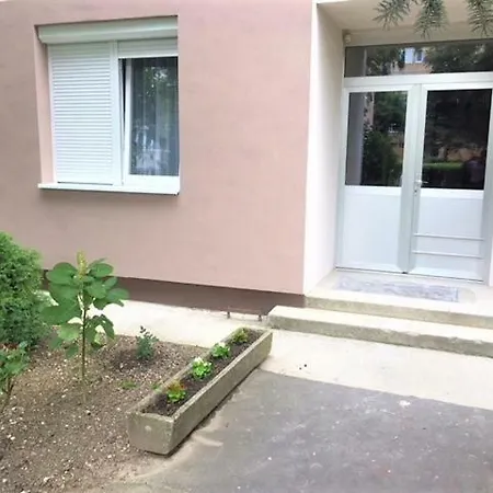 Miracle Apartman Διαμέρισμα Sárvár